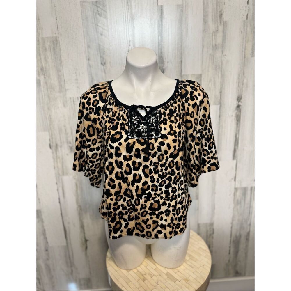 Cheetah blouse  - Picture 3 of 5
